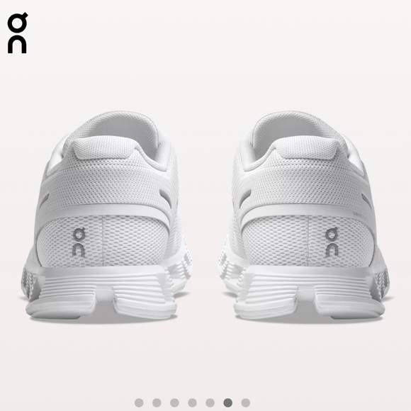 On Cloud- Cloud 5- Size 8.5 Women’s- Never Worn- - Picture 5 of 6